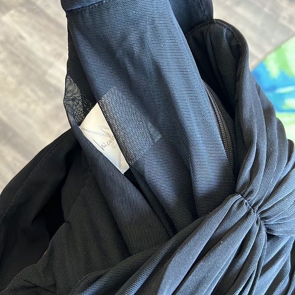 Designer cocktail dress by Nicole Miller - Picture 9 of 10